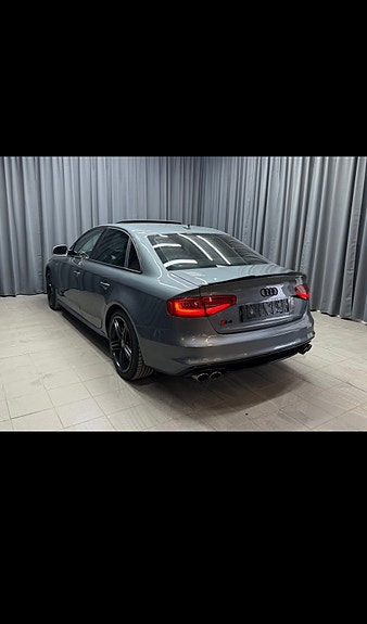 Audi S4 6 of 17