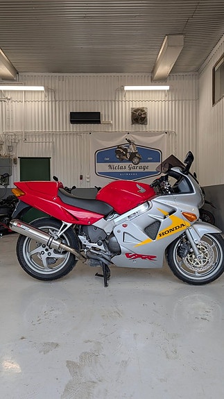 Honda VFR800 Jubileumsmodell 11 of 12