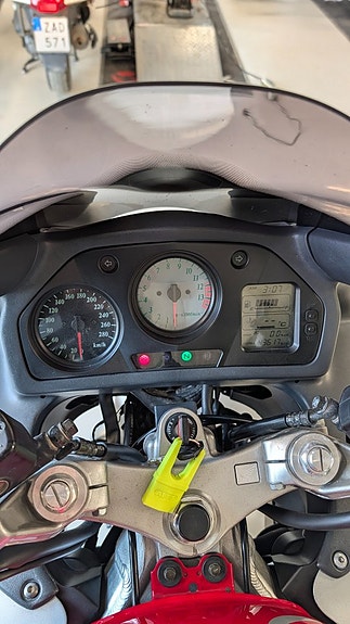 Honda VFR800 Jubileumsmodell 9 of 12
