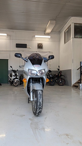 Honda VFR800 Jubileumsmodell 12 of 12