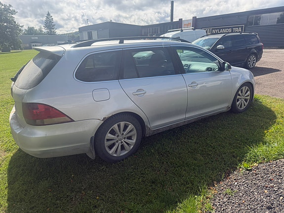 Volkswagen Golf VI 4 of 5