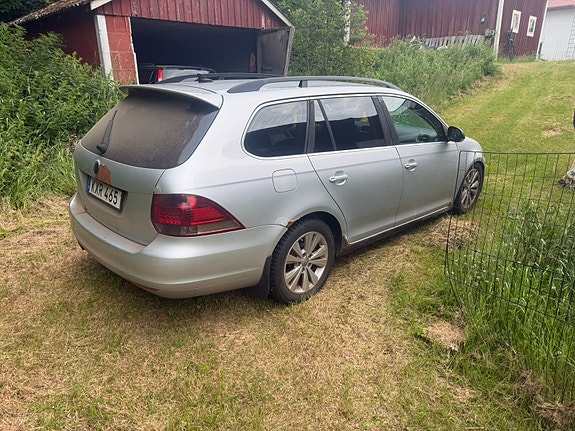 Volkswagen Golf VI 2 of 5