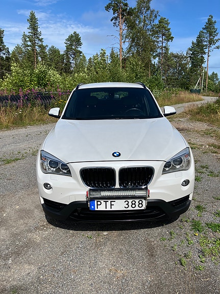 BMW X1 2 of 5