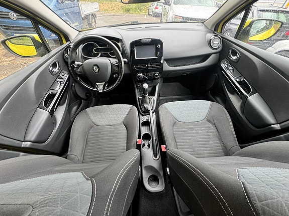 Renault Clio 5 of 6