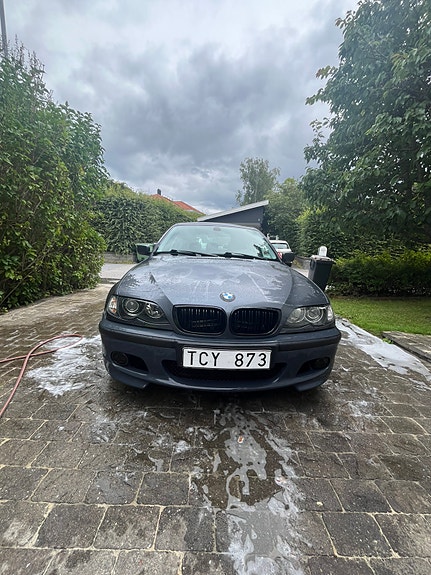 BMW 318i 14 of 28