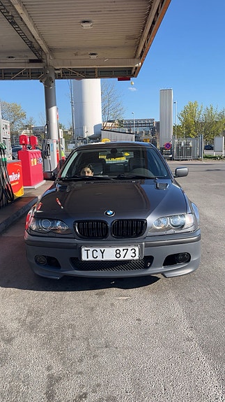 BMW 318i 26 of 28
