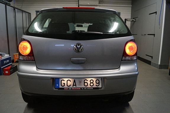 Volkswagen Polo 13 of 13