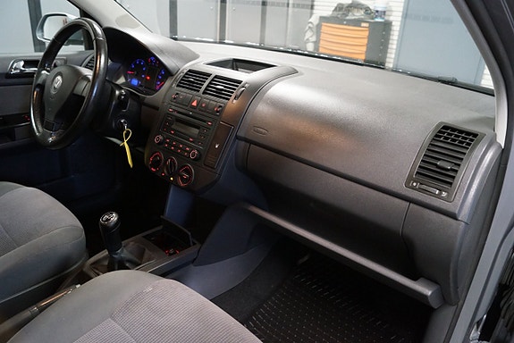 Volkswagen Polo 7 of 13