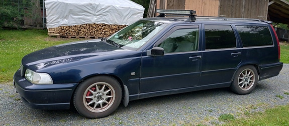 Volvo V70 4 of 8