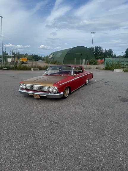 Chevrolet Impala 2 of 16