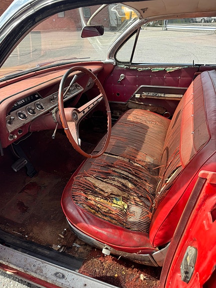 Chevrolet Impala 8 of 16