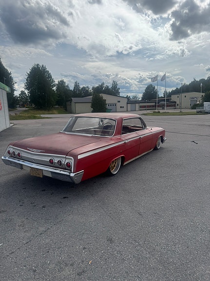 Chevrolet Impala 3 of 16