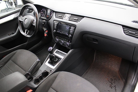 Skoda Octavia 11 of 20