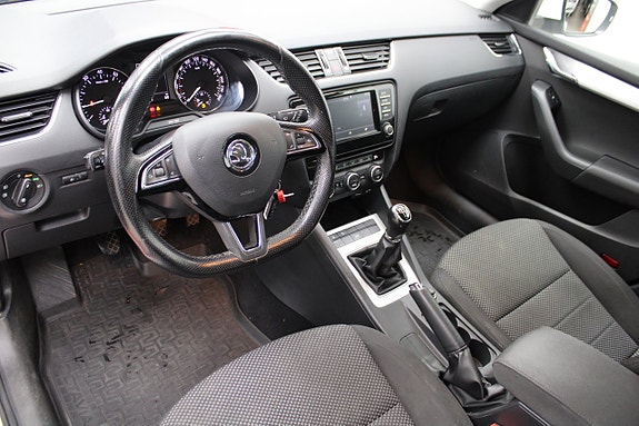 Skoda Octavia 6 of 20