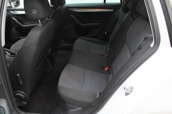 Skoda Octavia 9 of 20