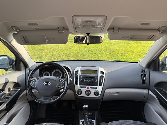 Kia Ceed 7 of 13