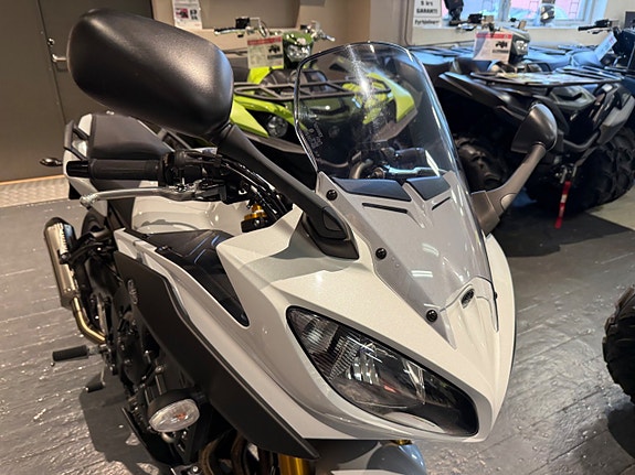 Yamaha FZ8 SA ABS 2 of 8