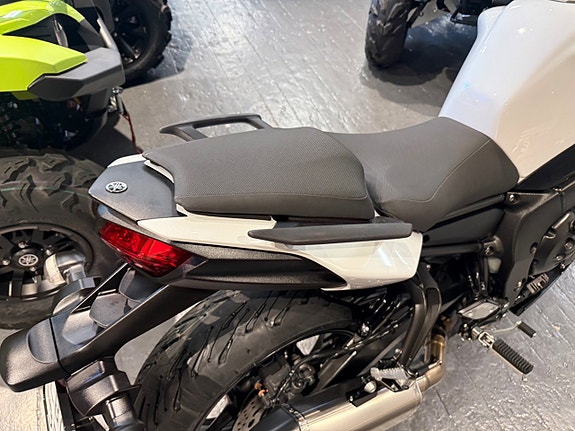 Yamaha FZ8 SA ABS 6 of 8