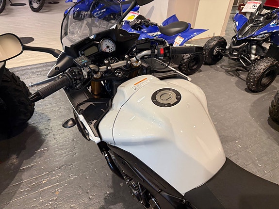 Yamaha FZ8 SA ABS 4 of 8