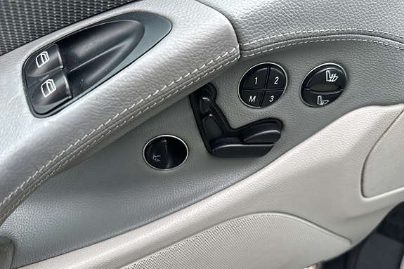 Mercedes-Benz SL500 16 of 16