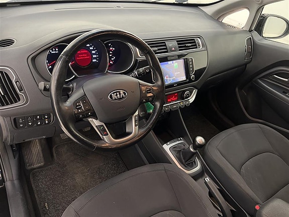 Kia Rio 4 of 5