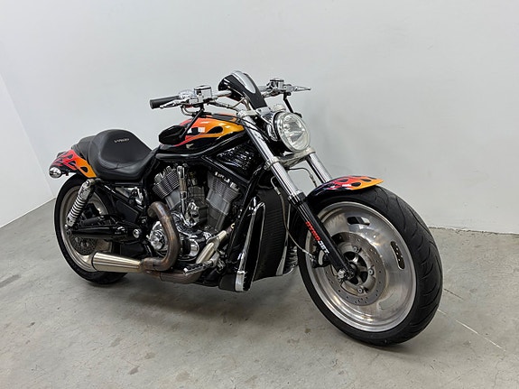 Harley-Davidson V-Rod 2 of 5