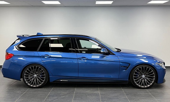 BMW 320d 4 of 5