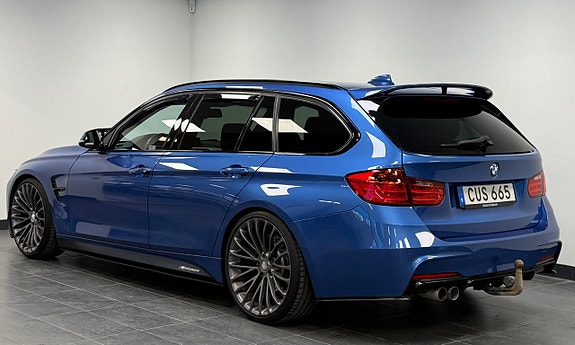 BMW 320d 2 of 5