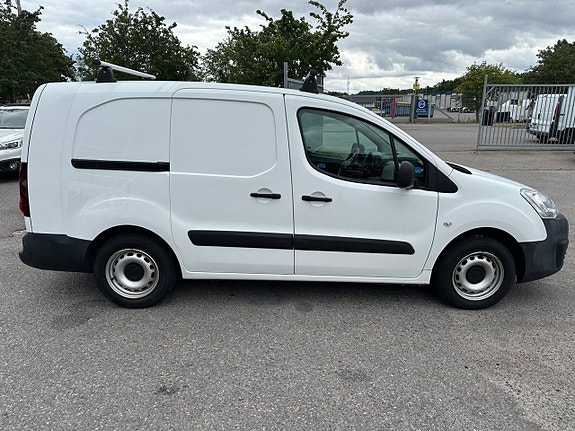 Peugeot Partner 3 of 5