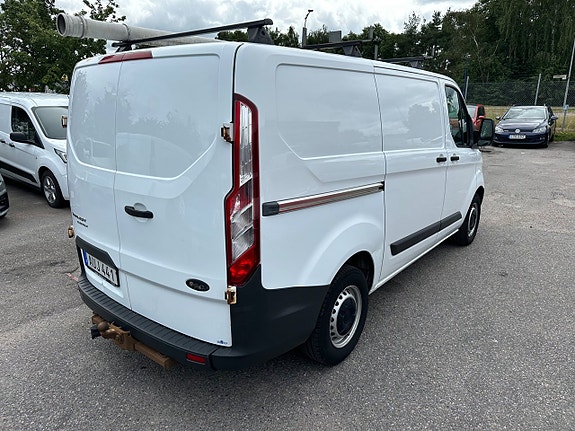 Ford Transit Custom 4 of 5