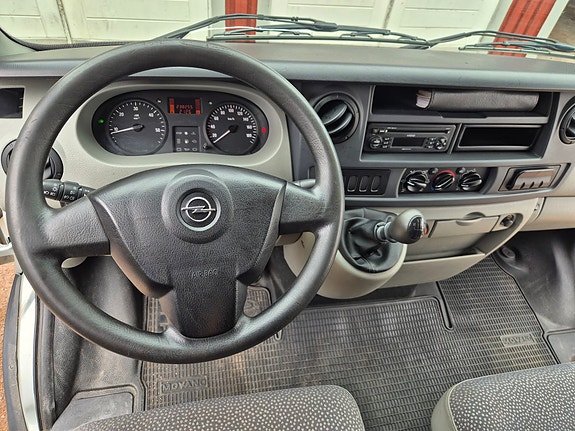 Opel Movano 4 of 5