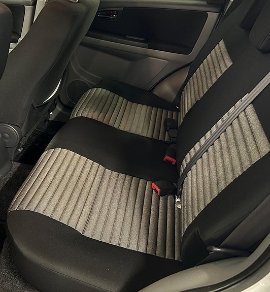 Suzuki SX4 17 of 18