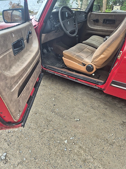 Saab 900 10 of 14
