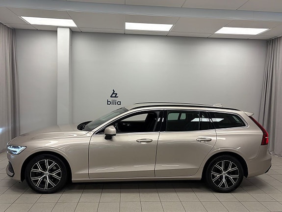 Volvo V60 2 of 5