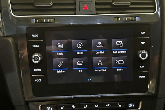 Volkswagen e-Golf VII 19 of 21