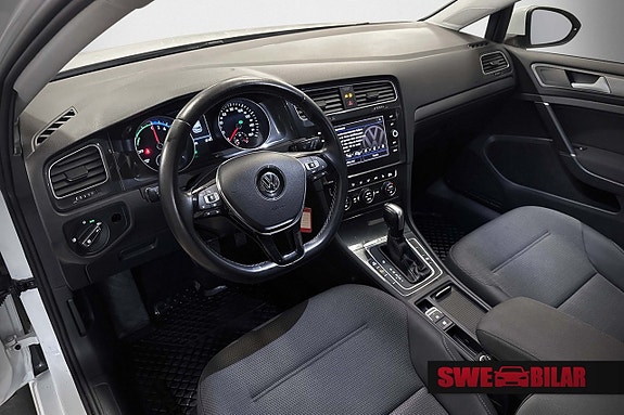 Volkswagen e-Golf VII 9 of 21