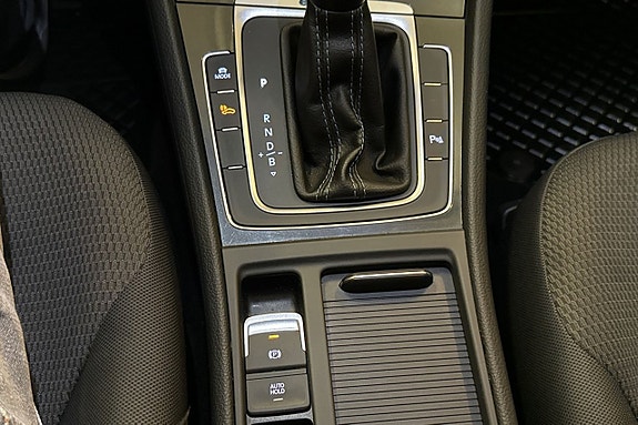Volkswagen e-Golf VII 20 of 21
