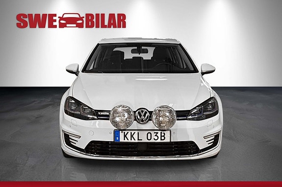 Volkswagen e-Golf VII 2 of 21