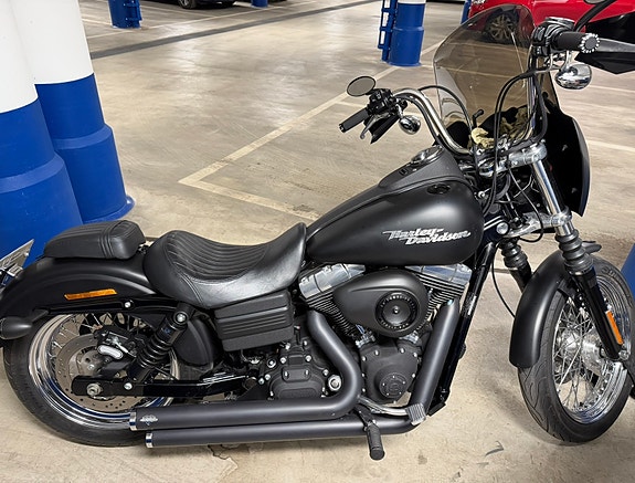 Harley-Davidson Street Bob 2 of 2