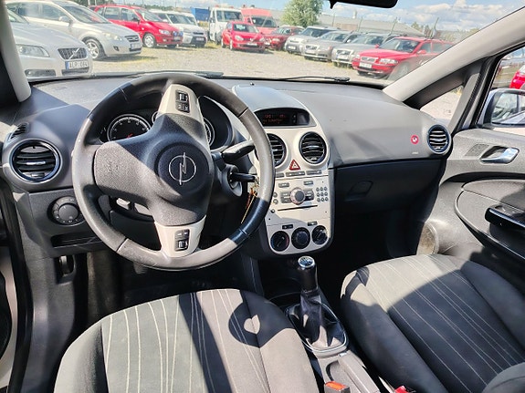 Opel Corsa 9 of 19