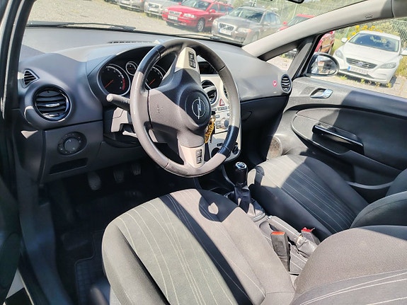 Opel Corsa 11 of 19