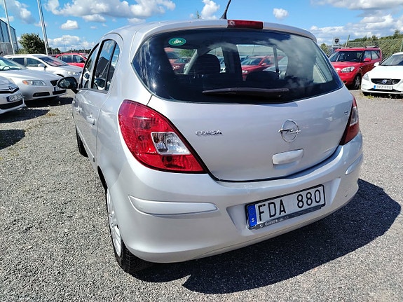 Opel Corsa 15 of 19