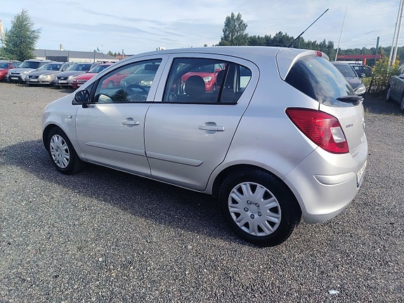 Opel Corsa 10 of 19