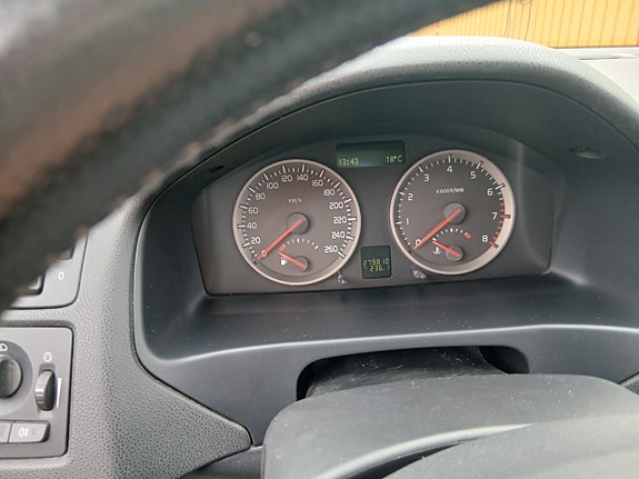 Volvo V50 5 of 5