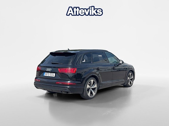 Audi Q7 3 of 24