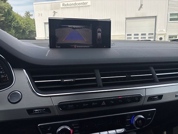 Audi Q7 14 of 24
