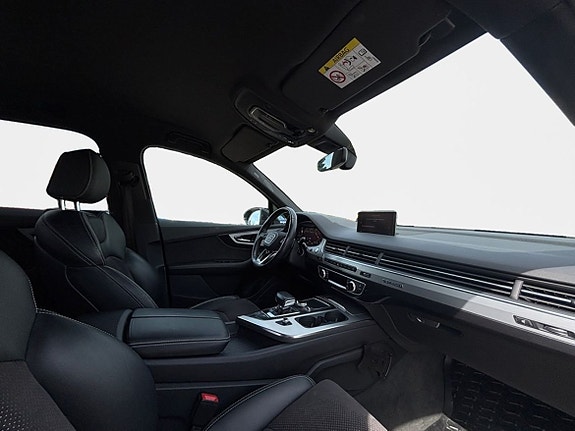 Audi Q7 16 of 24