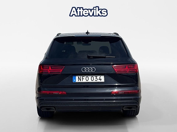 Audi Q7 4 of 24
