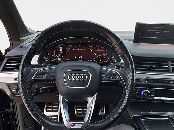 Audi Q7 11 of 24