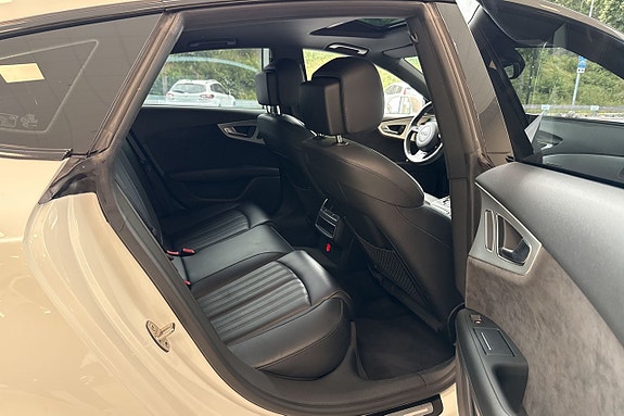 Audi A7 12 of 23